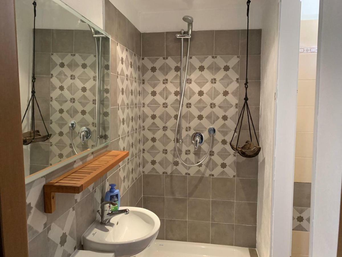 Apartamento Riposo In Centro Citta La Spezia Exterior foto